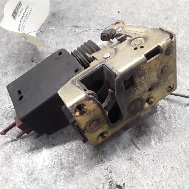 Serrure avant droit PEUGEOT 106