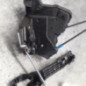 Serrure avant droit TOYOTA AURIS 1