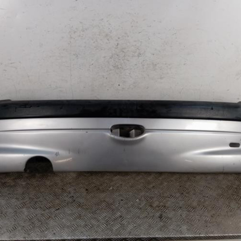 Pare choc arriere PEUGEOT 206