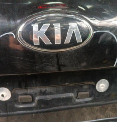 Malle/Hayon arriere KIA CARENS 4