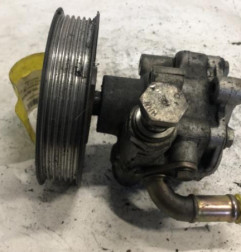Pompe de direction AUDI A3 1 Photo n°4