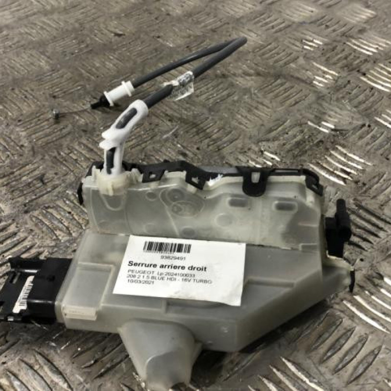 Serrure arriere droit PEUGEOT 208 2 Serrure arriere droit PEUGEOT 208 2