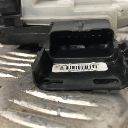 Serrure arriere droit PEUGEOT 208 2