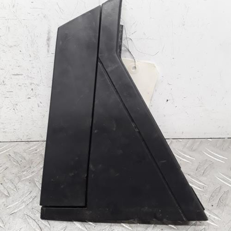 Poignee porte arriere droit RENAULT CLIO 5