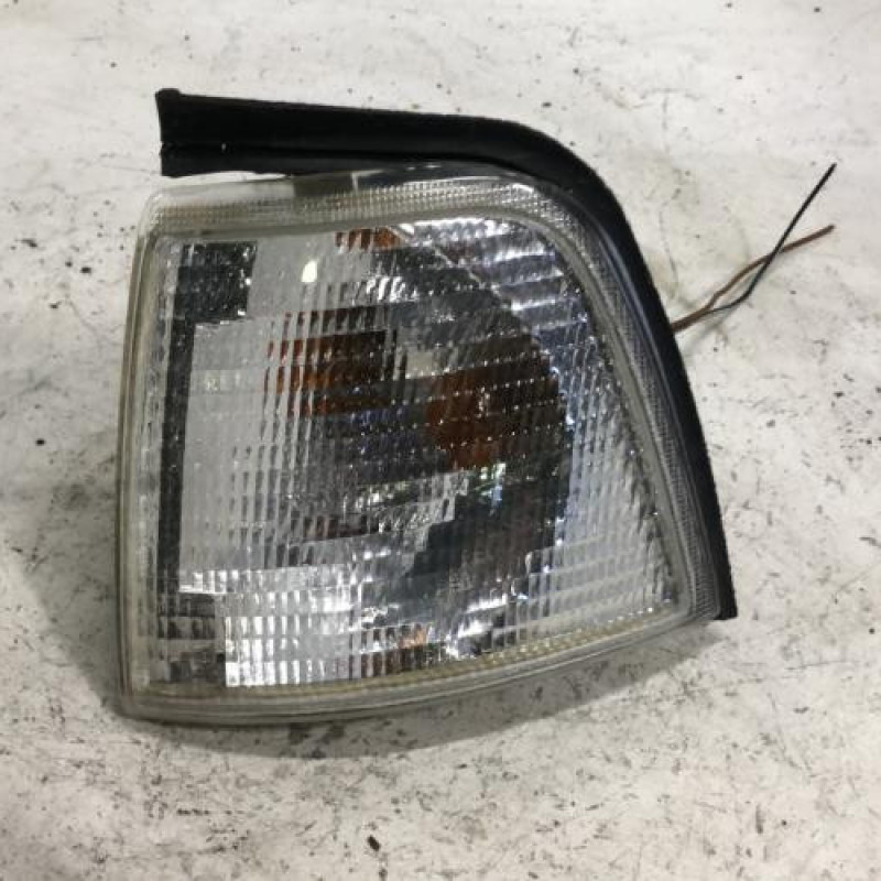 Optique avant secondaire gauche (feux)(clignotant) AUDI 80 3