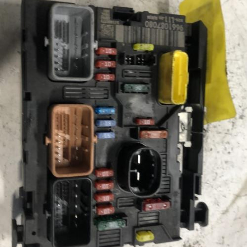 Boitier servitude moteur (BSM) PEUGEOT 307 Boitier servitude moteur (BSM) PEUGEOT 307