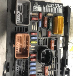 Boitier servitude moteur (BSM) PEUGEOT 407 Photo n°1