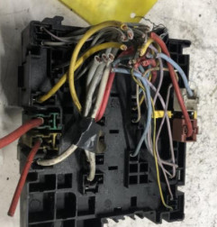 Boitier servitude moteur (BSM) PEUGEOT 406
