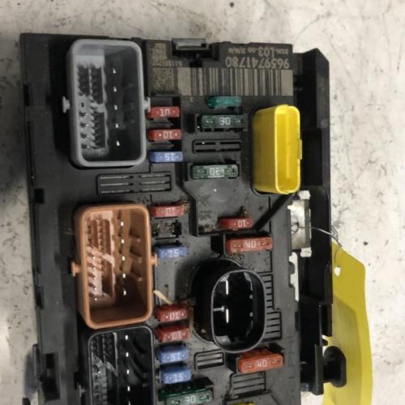 Boitier servitude moteur (BSM) CITROEN C3 1 Boitier servitude moteur (BSM) CITROEN C3 1