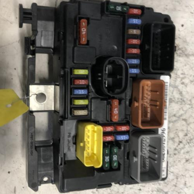 Boitier servitude moteur (BSM) PEUGEOT 207 Boitier servitude moteur (BSM) PEUGEOT 207