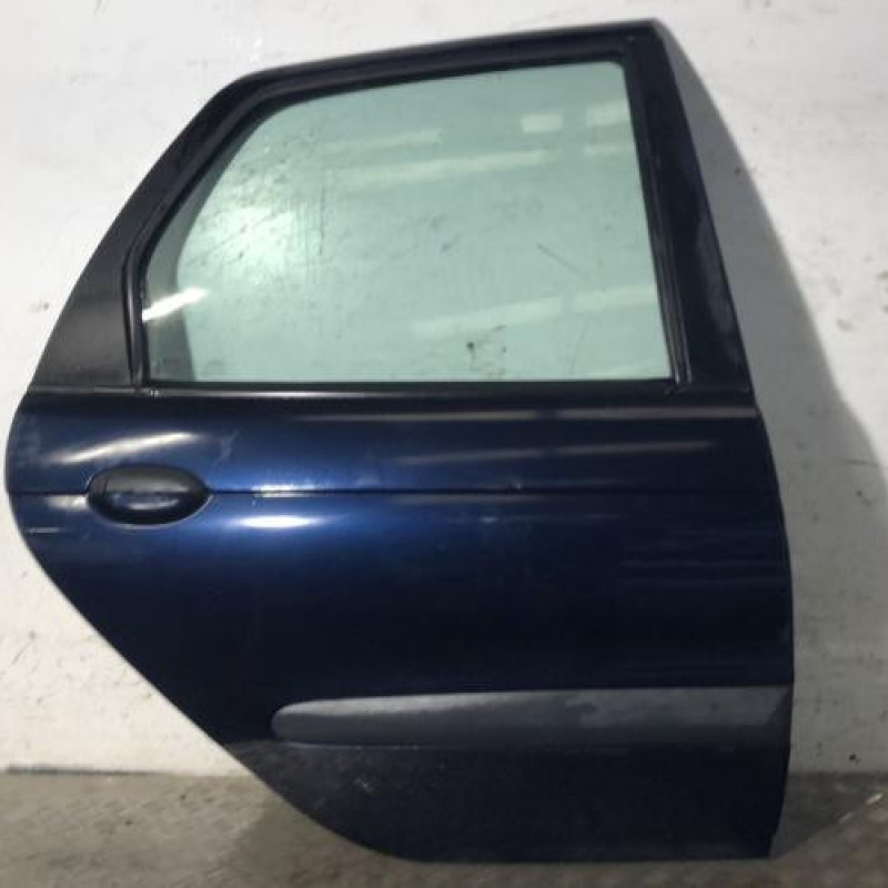 Porte arriere droit RENAULT SCENIC 1 Porte arriere droit RENAULT SCENIC 1