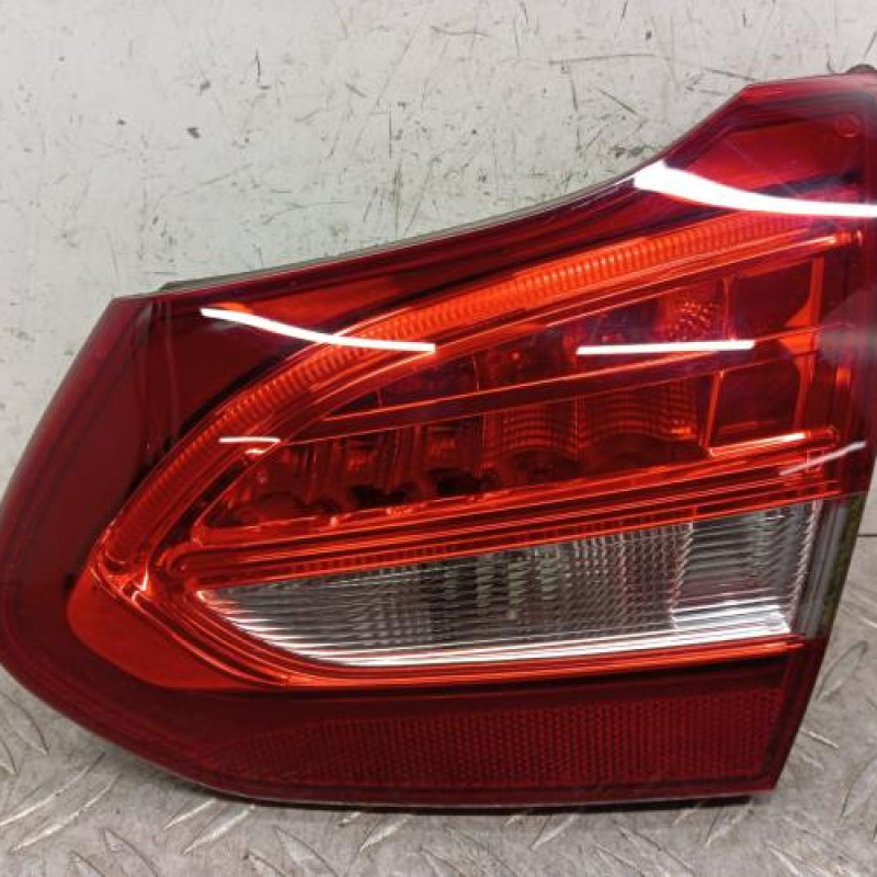 Feu arriere secondaire droit (feux) MERCEDES CLASSE C 205
