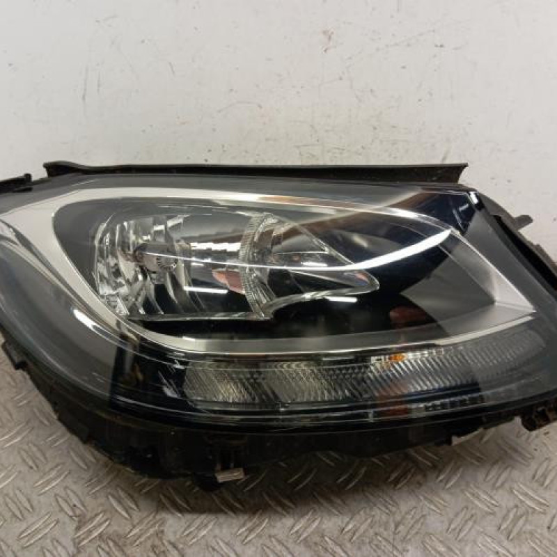 Optique avant principal droit (feux)(phare) MERCEDES CLASSE C 205