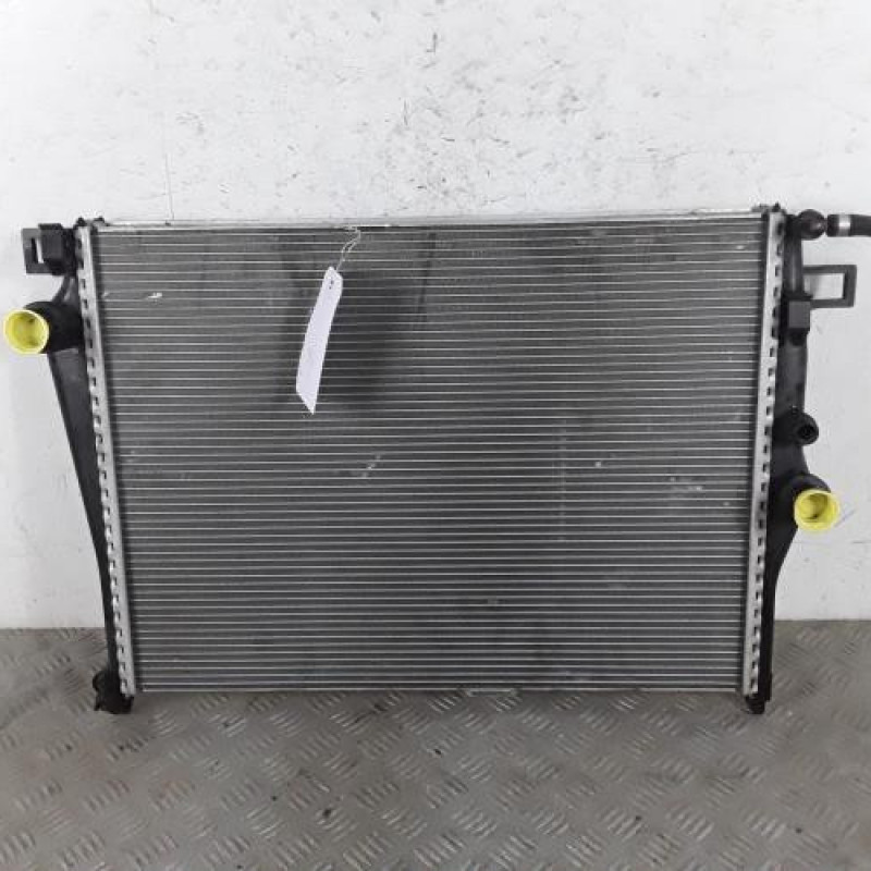 Radiateur eau MERCEDES CLASSE C 205 Radiateur eau MERCEDES CLASSE C 205