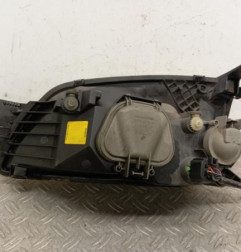Optique avant principal droit (feux)(phare) FORD FIESTA 4