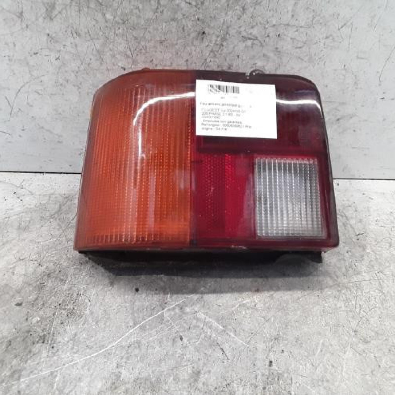Feu arriere principal gauche (feux) PEUGEOT 205