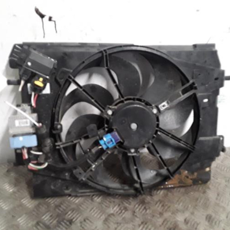 Moto ventilateur radiateur RENAULT CLIO 4