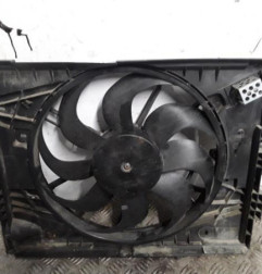 Moto ventilateur radiateur RENAULT CLIO 4