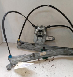 Leve vitre electrique avant gauche RENAULT CLIO 3 Photo n°1