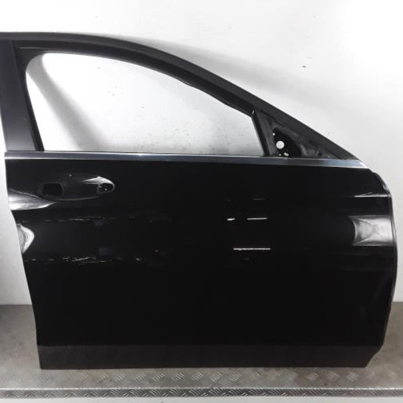 Porte avant droit MERCEDES CLASSE C 205