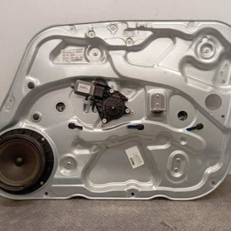 Leve vitre electrique avant droit HYUNDAI I 30 1 Photo n°1