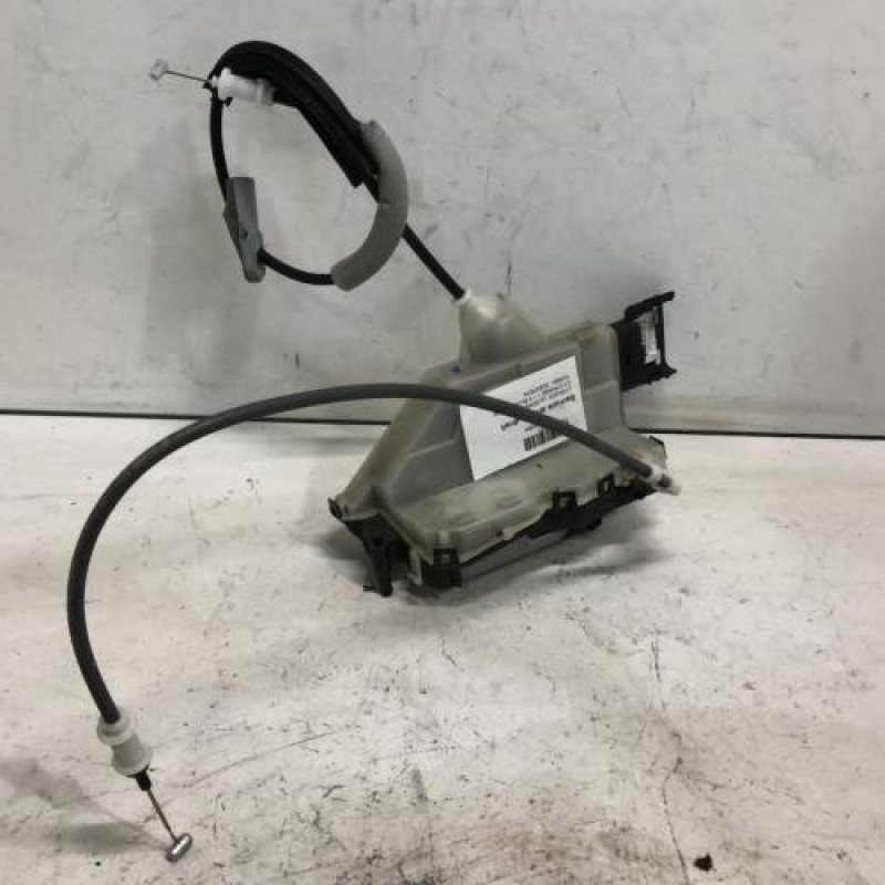 Serrure arriere droit CITROEN C3 3 Serrure arriere droit CITROEN C3 3