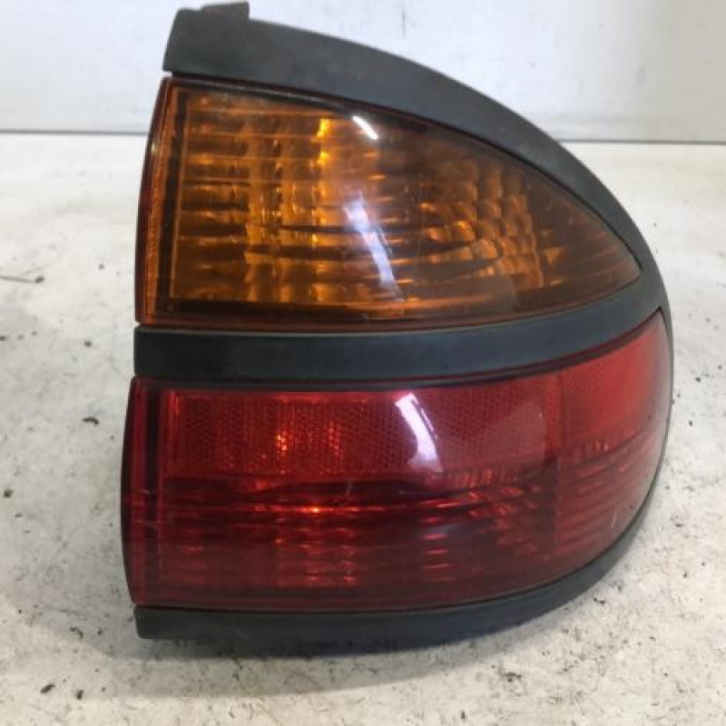 Feu arriere principal droit (feux) RENAULT LAGUNA 1