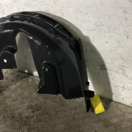 Pare boue arriere gauche PEUGEOT 208 2