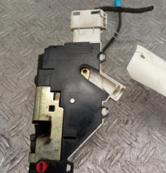Serrure arriere droit CITROEN C4 1
