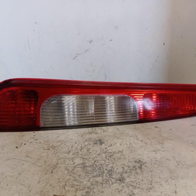 Feu arriere principal gauche (feux) FORD C-MAX 1 Feu arriere principal gauche (feux) FORD C-MAX 1