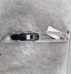 Interrupteur de leve vitre avant gauche PEUGEOT 5008 2