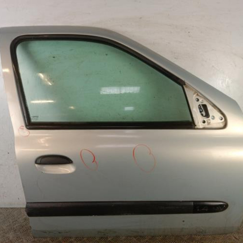 Porte avant droit RENAULT CLIO 2