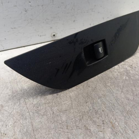 Interrupteur de leve vitre arriere droit BMW X1 E84