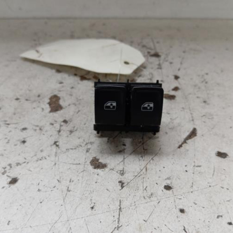 Interrupteur de leve vitre avant gauche SEAT IBIZA 5