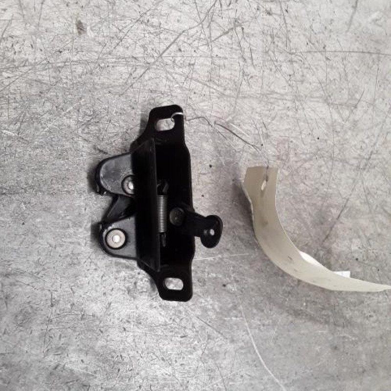 Serrure de hayon PEUGEOT 306 Serrure de hayon PEUGEOT 306