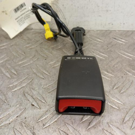 Attache ceinture avant droit MERCEDES CLASSE C 205