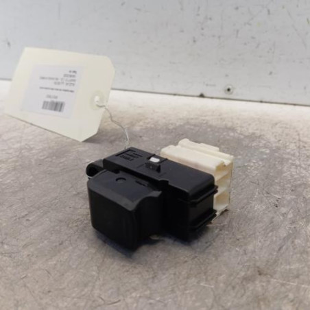 Interrupteur de leve vitre arriere droit SUZUKI SWIFT 5