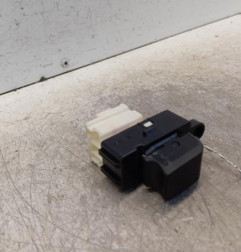 Interrupteur de leve vitre arriere gauche SUZUKI SWIFT 5