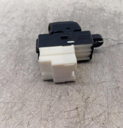 Interrupteur de leve vitre arriere gauche SUZUKI SWIFT 5 Photo n°4