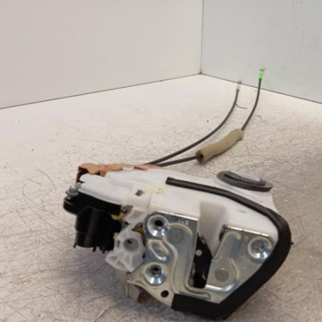 Serrure avant droit SUZUKI SWIFT 5