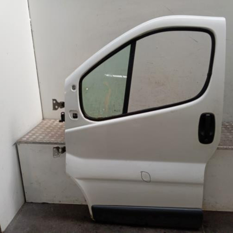 Porte avant gauche RENAULT TRAFIC 2 Porte avant gauche RENAULT TRAFIC 2