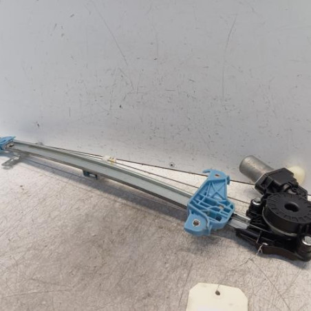 Leve vitre electrique avant gauche SUZUKI SWIFT 5