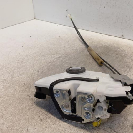 Serrure avant gauche SUZUKI SWIFT 5