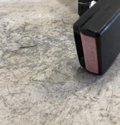 Attache ceinture arriere gauche PEUGEOT 307