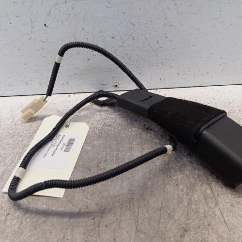 Attache ceinture avant gauche SUZUKI SWIFT 5