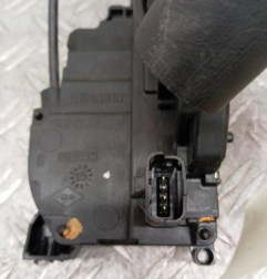 Serrure arriere droit RENAULT MEGANE 3 Photo n°4