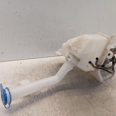 Vase de lave glace SUZUKI SWIFT 5 Photo n°1