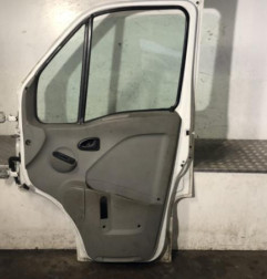 Porte avant droit RENAULT MASTER 2 Photo n°6