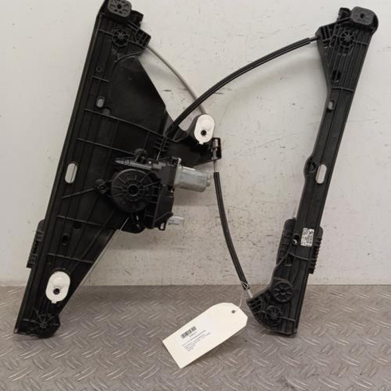 Leve vitre electrique avant droit PEUGEOT 208 2