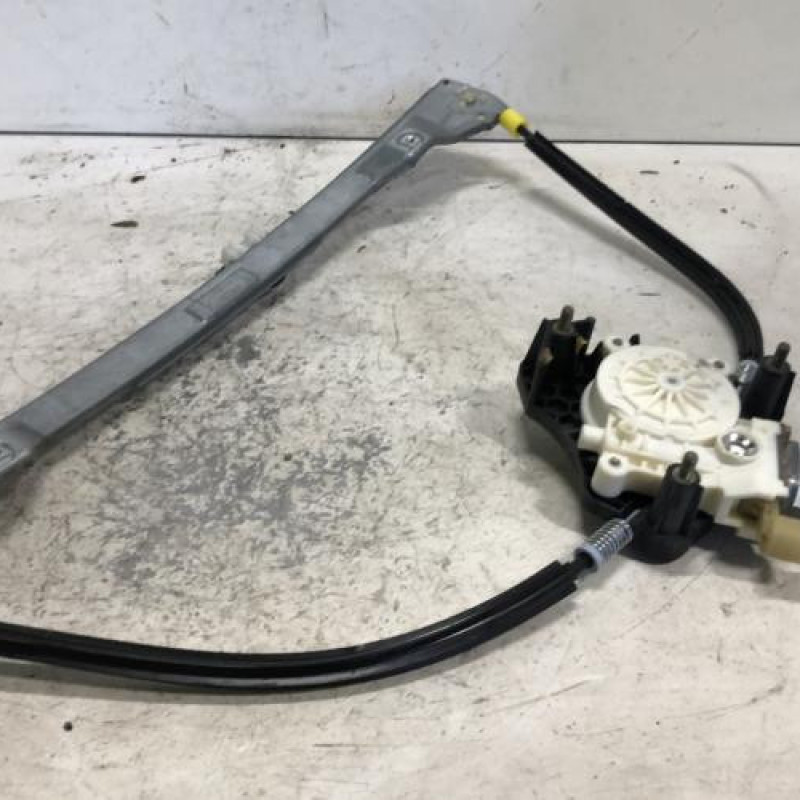 Leve vitre electrique avant gauche RENAULT CLIO 2